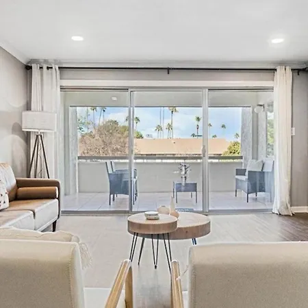 Villa Beautiful 2-Bdrm 2-Bath In Old Town Scottsdale